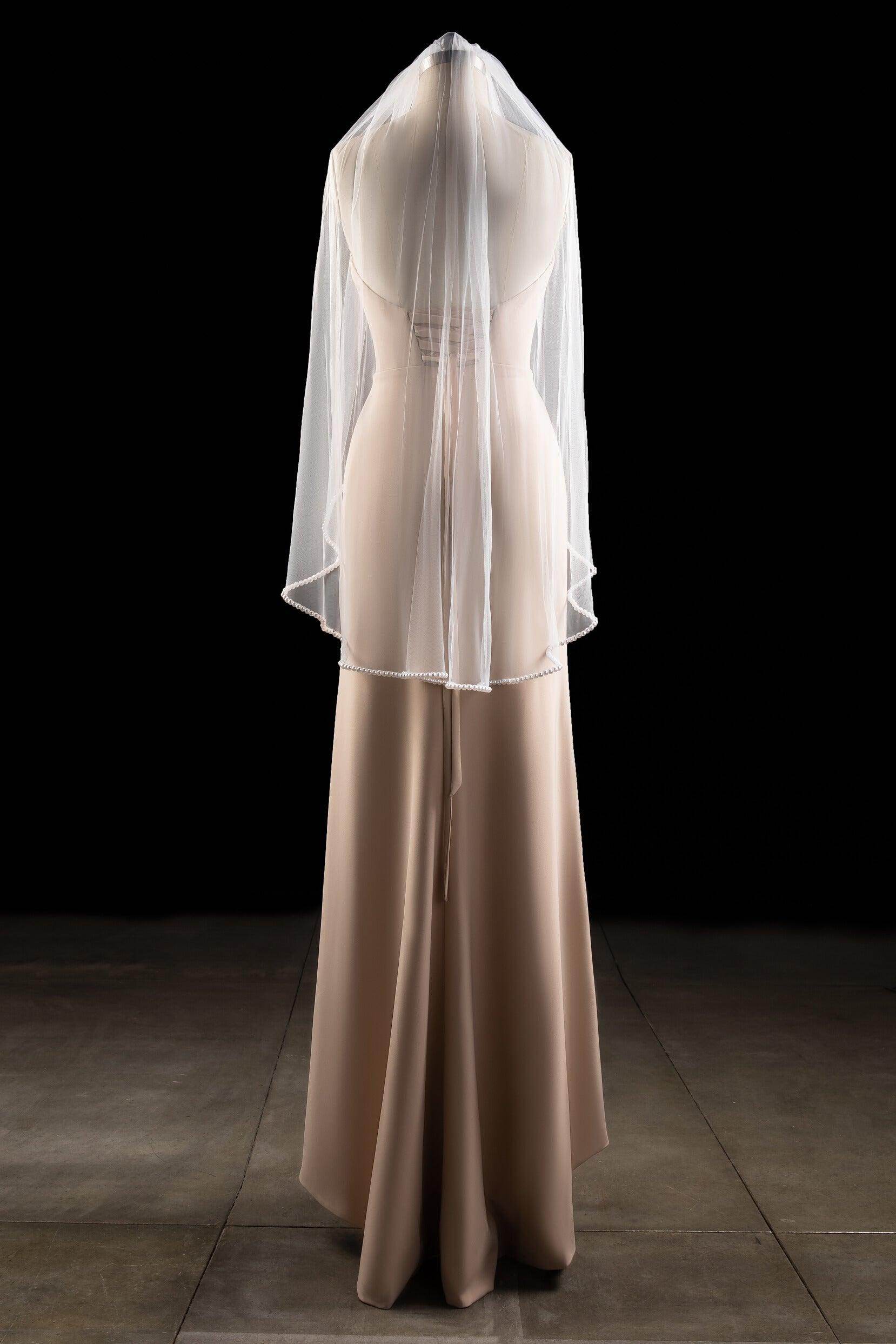 One-tier Pearl Trim Edge Tulle Hip Veils with Beading CV0283 - COCOMELODY